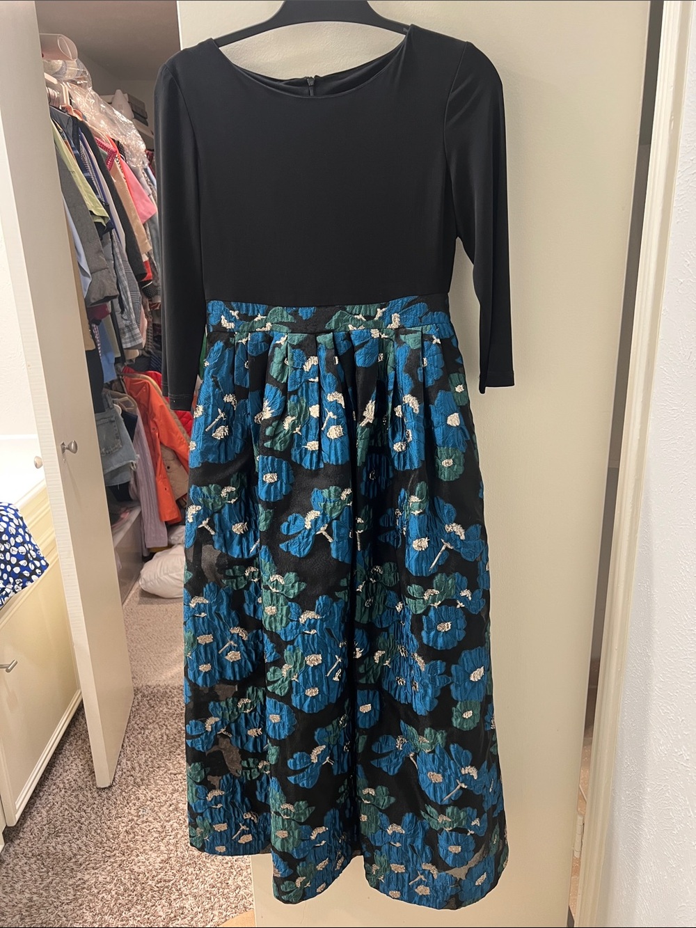 Women's Black Bodice Blue Floral Maxi Skirt Dress